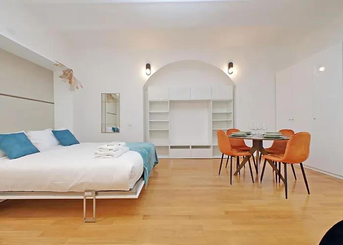 Modern Flat In Termini Station Apartament