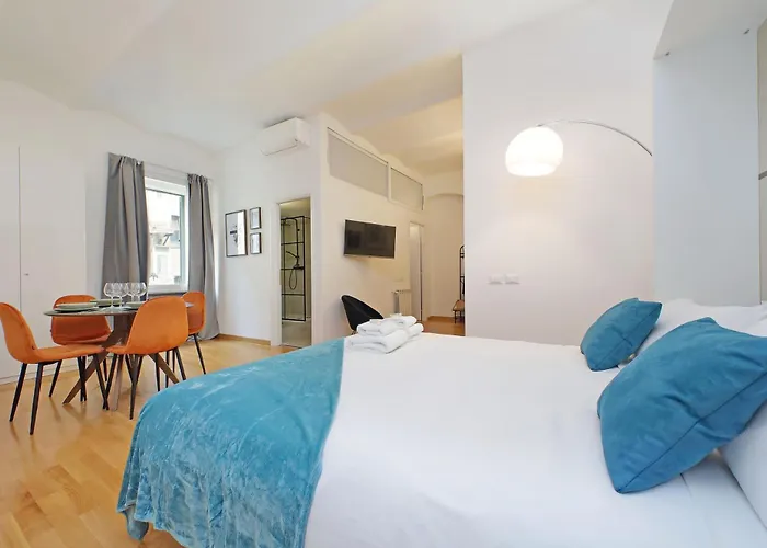 Modern Flat In Termini Station * Rzym